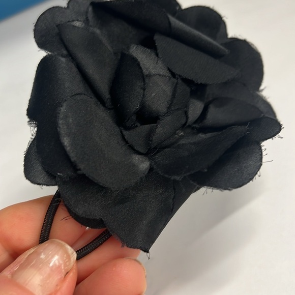 Black Silk Flower Small Hand Held Purse Mirror - Picture 4 of 4